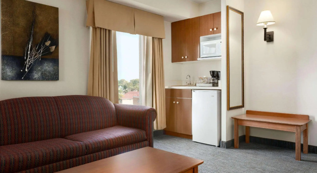 Двухместный люкс Days Inn by Wyndham Niagara Falls Centre St By the Falls