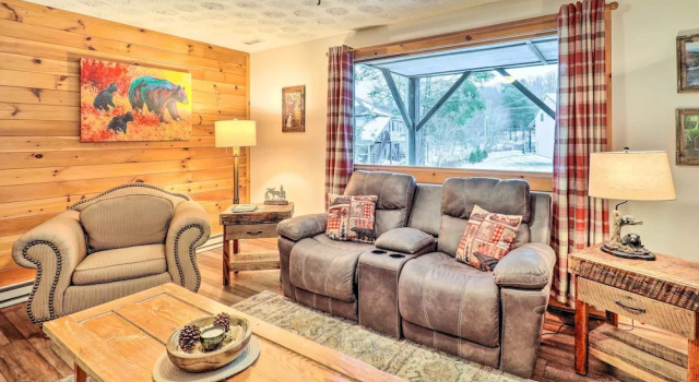 Mountain Retreat < 4 Mi to Downtown Boone!