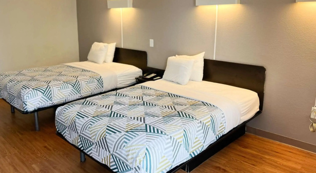 Motel 6 Newnan, Boek Motel Hotels in Georgia met parkeren, Parkeren