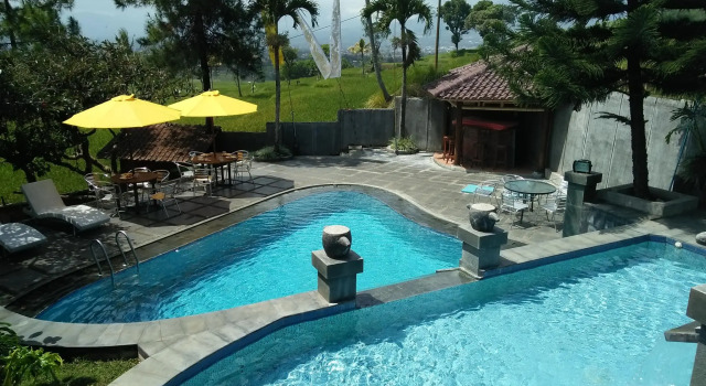 Suite Bukit Alamanda Resort & Resto