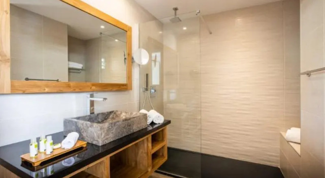 Deluxe Junior-Suite mit Balkon Orient Beach Hotel