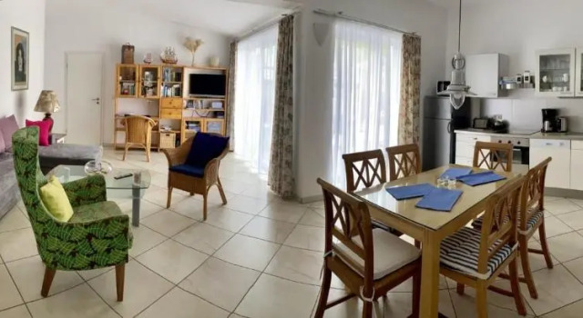Brinkmannhaus Anna Wohnung 2 - flexibel und modern für Familien - 2 Minuten zum Strand, Book Hotel Heringsdorf Usedom