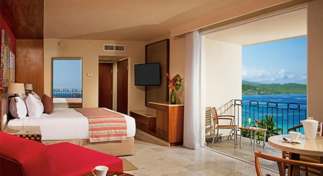 Двухместный клубный номер Standard с видом на океан Sunscape Puerto Vallarta Resort