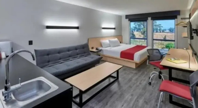 Люкс Comfort Hotel Best Place Express