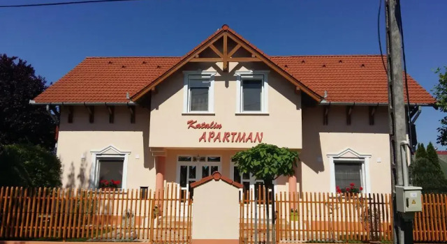 Katalin Apartmanház, Book Lejlighed Hajdúszoboszló 
