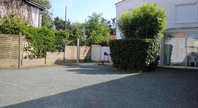 Maison Saint-Pierre-d'Oléron-La Cotinière, 3 pièces, 4 personnes - FR-1-246A-31, Rezerwuj Hotel Hotele w Charente-Maritime z parkingiem, Parking