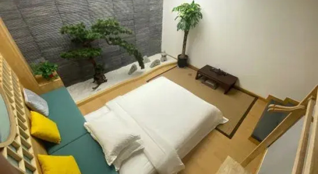 Двухместный семейный люкс с 2 комнатами Spring quan Hotel