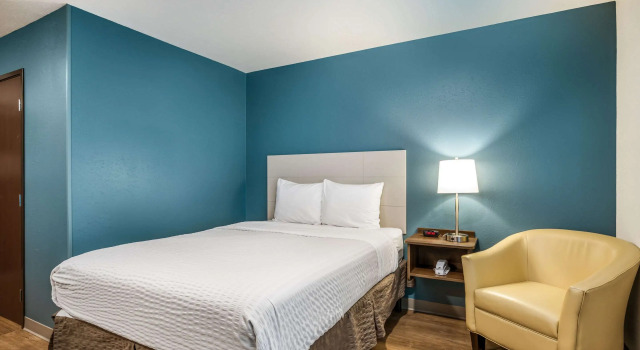 WoodSpring Suites Elgin - Chicago, Book Hotel Elgin Chicago Metropolitan Area