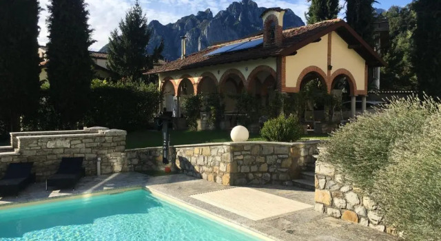 Апартаменты c 1 комнатой с красивым видом из окна Villa Viola