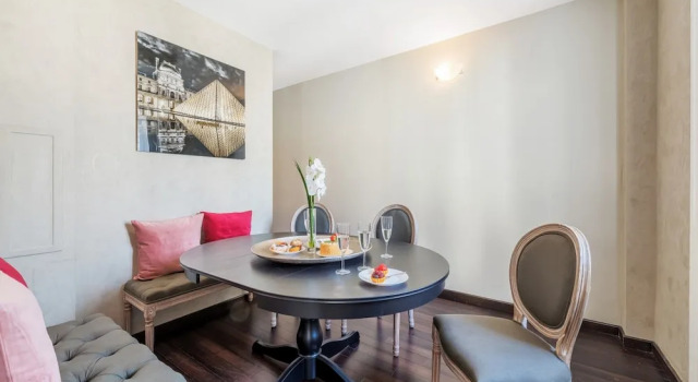 Sweet inn Apartments Palais Royal, Забронировать Апартаменты/квартира Париж Иль-де-Франс, рядом с Musée Cognacq-Jay