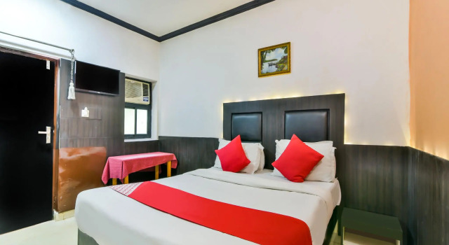 OYO 170 Hotel Orchid, Prenota Hotel Calangute 