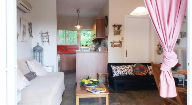 Villa Alkyon - Dreamy 3BR, Pool & BBQ next to Varnavas Beach