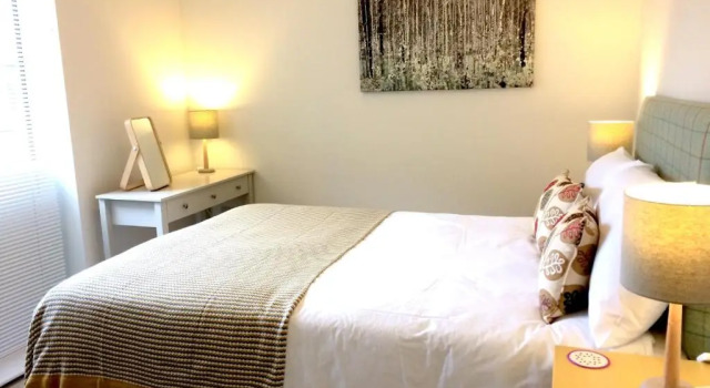Апартаменты Superior Westlake Apartments