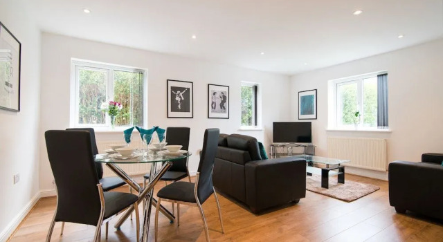 Bluestone Apartments - Didsbury, Varaa Huoneisto Asunnot kohteessa Merseyside, Huoneisto