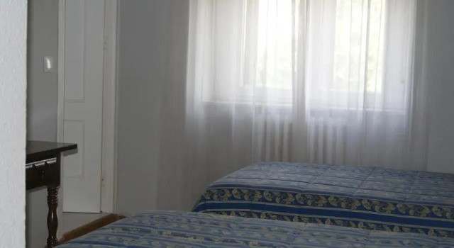 Hostal El Parque, Забронировать Гостевой дом Авила 