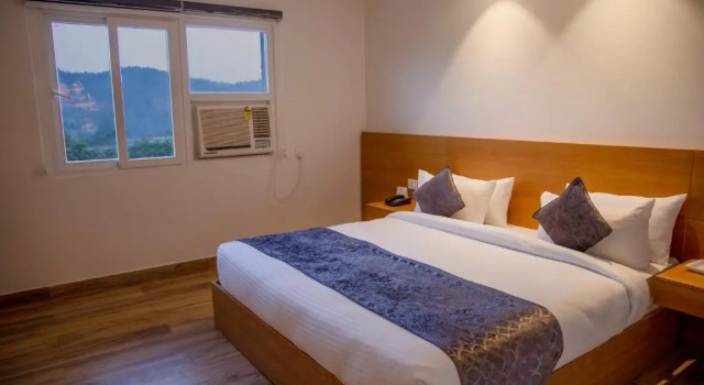 Iris Lite, Prenota Hotel Hotel a Ramnagar con colazione, Colazione