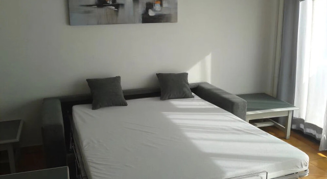 Residencial Super Stop Palafrugell, Забронировать Отель Палафружель Baix Empordà, рядом с Plaça Nova