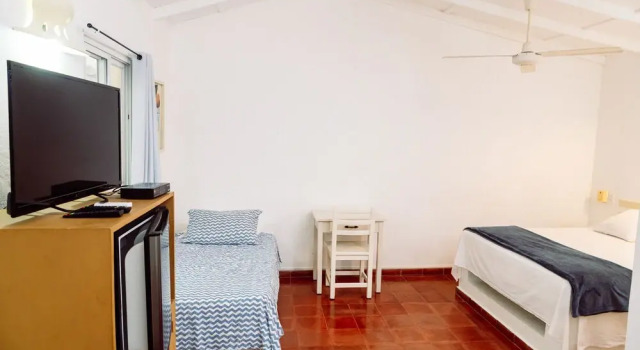 Четырёхместный номер Comfort с балконом Beach Hotel Casa Nina