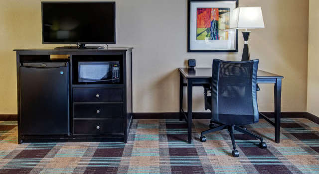 Hampton Inn & Suites Clarksville, Забронировать Отель Кларксвилл Теннесси