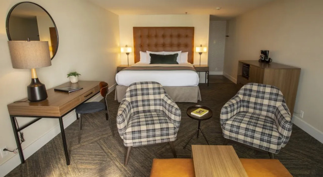 Студия с балконом и с видом на океан Shearwater Inn