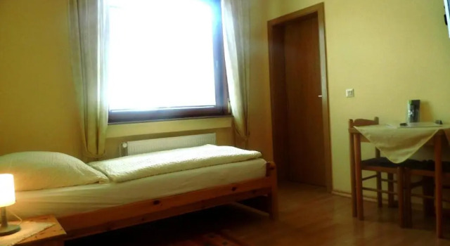 Номер Standard Pension Erpetal