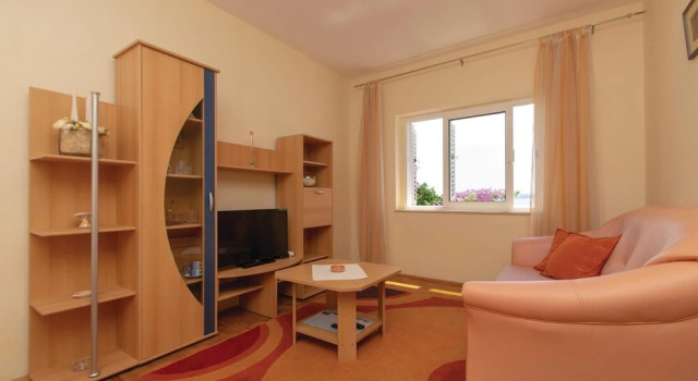 Stunning Home in Orebic With Wifi and 2 Bedrooms
