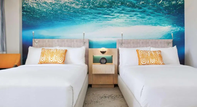 Четырёхместный номер Waikiki View OUTRIGGER Waikiki Beachcomber Hotel