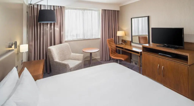 Номер Standard Crowne Plaza Glasgow by IHG