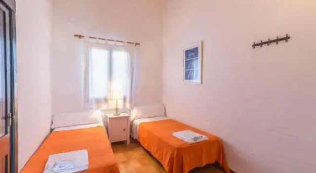 CASA Nº 6 (LETRA U) COMPLEJO BINISAFUA, Rezerwuj Hotel Hotele w Minorka z parkingiem, Parking