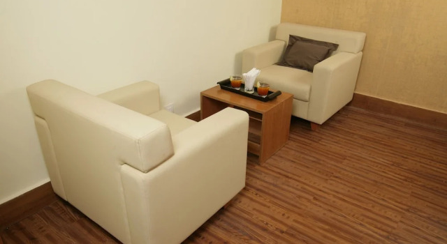 Люкс с видом на город Отель Richmond Hotel & Suites