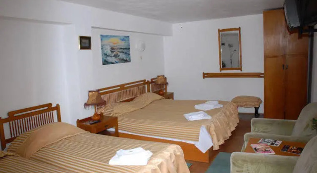 Cazare Casa Cristina, Book Hostel Hostels in Prahova Valley, Hostel