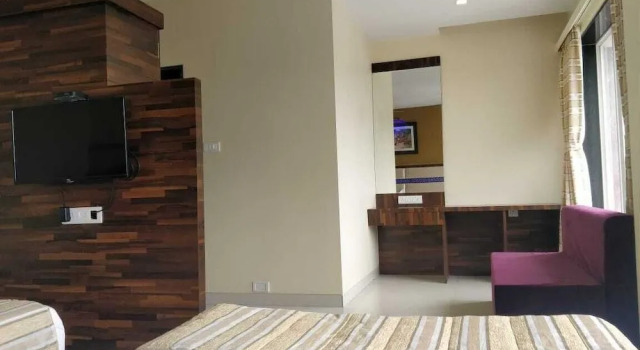 Hotel White House, Забронировать Отель Отели штата Махараштры 3 звезды, 3*