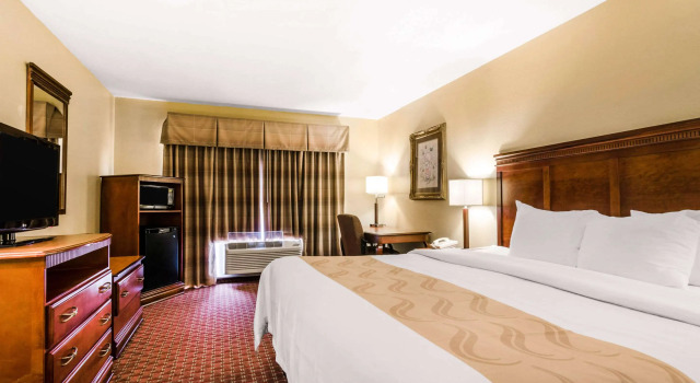 Двухместный номер Standard Quality Inn & Suites Carthage near Precious Moments Chapel
