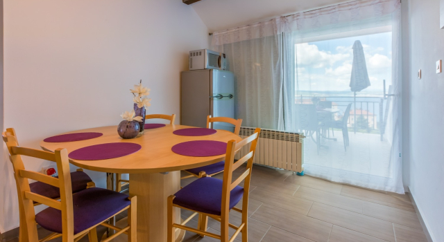 Apartment Colorful - modern Apartments: A2 ljubicasti Crikvenica, Riviera Crikvenica