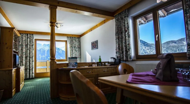 Meilerhof, Prenota Affittacamere Hotel a Tirolo con parcheggio, Parcheggio