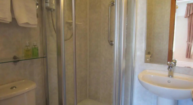 Семейный номер Standard с видом на сад Gwrach Ynys Country Guest House