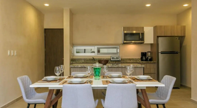 Апартаменты с 2 комнатами Charming Nature-Inspired Condos with Sultry Surroundings by Stella Rentals