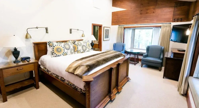 One Bedroom Townhouse with Hot Tub 1 Apartment Hotel by RedAwning