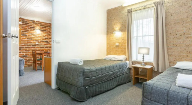 Семейный люкс Cedar Lodge Motel