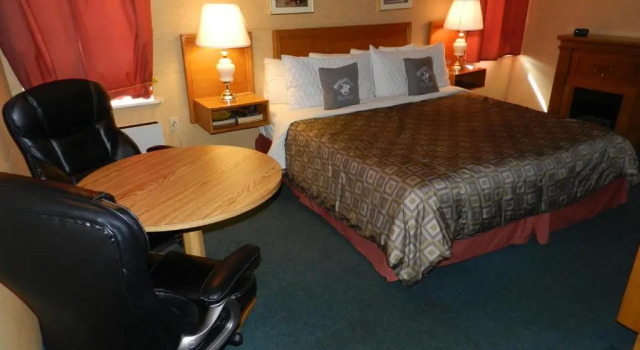 Номер Standard Kings Inn Near the Falls