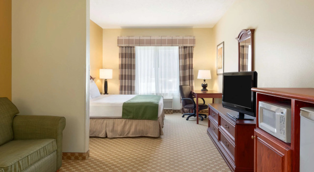 Country Inn & Suites Council Bluffs, Rezerwuj Hotel Hotele w Iowa z basenem, Basen