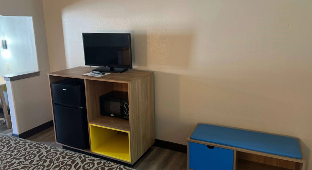 Days Inn & Suites by Wyndham Opelousas, Boek Hotel Hotels in Missouri met zwembad, Zwembad