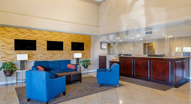 Comfort Inn & Suites Huntington Beach