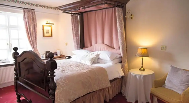 Номер Deluxe Two Bridges Hotel