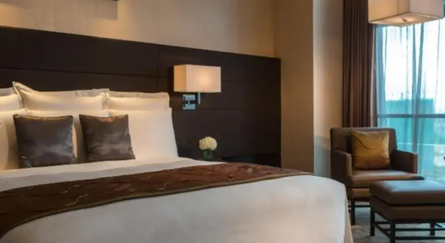 Номер Standard с видом на город Renaissance Guiyang Hotel