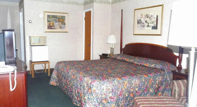 Номер Standard Knights Inn Lenox