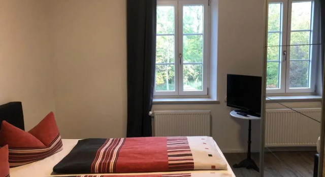 Апартаменты Hotel Boarding House Hohenwart