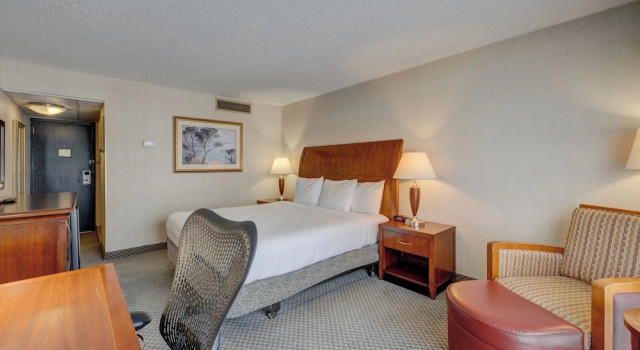Номер Standard Riverside Hotel & Conference Center