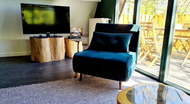 Contemporary Ardennes Chalet in Durbuy, Забронировать Шале Коттеджи Дюрбюи, Коттедж