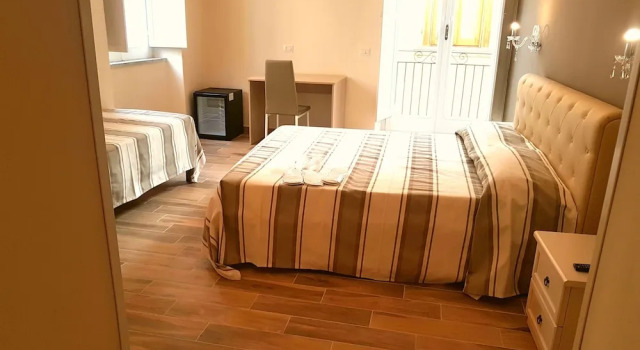 Camera tripla Standard B&B The Tower